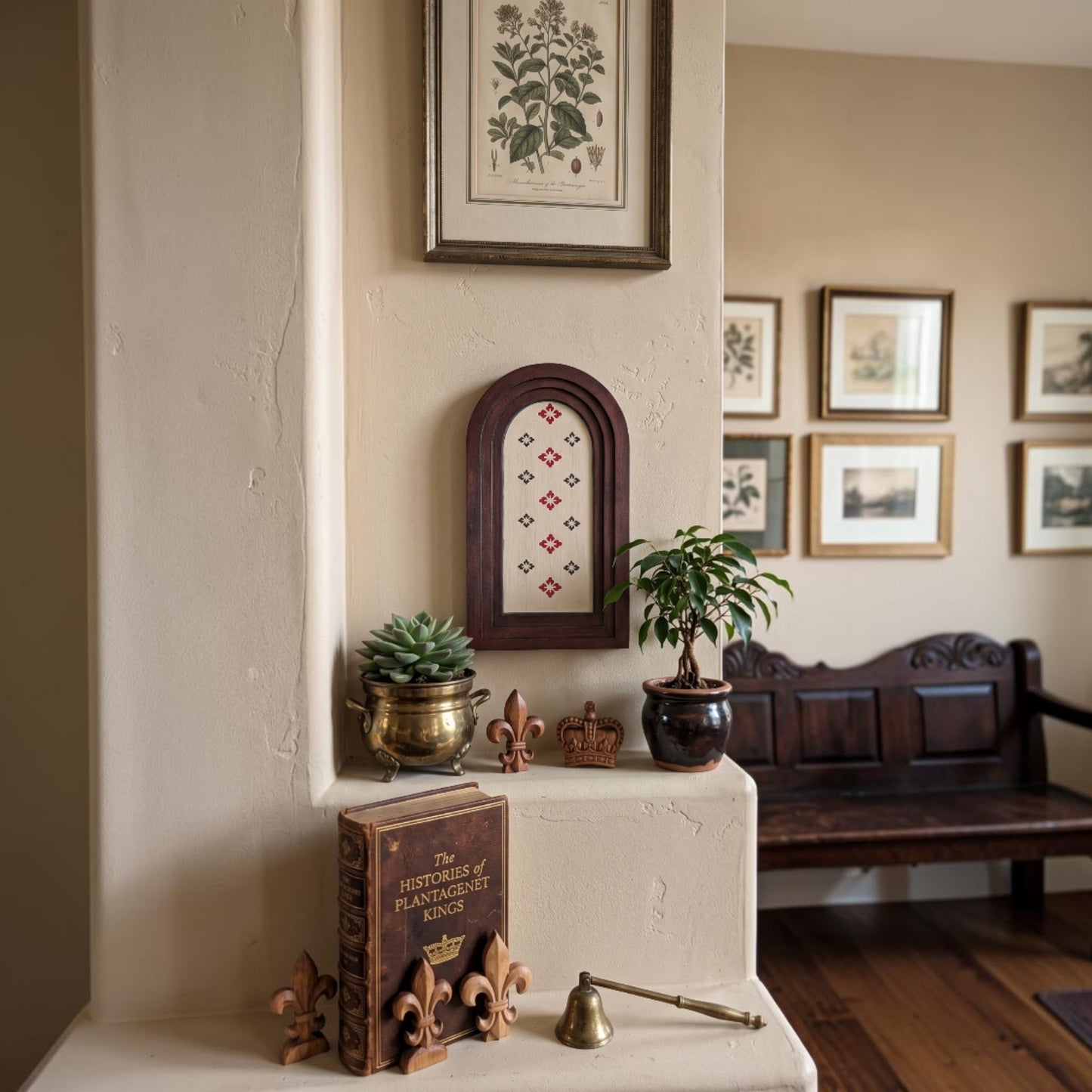 Regal Arch Wall Accent