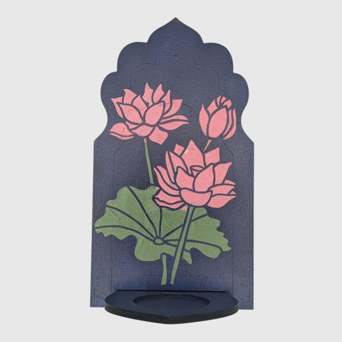 Tea Light Wall Accents: Elegance