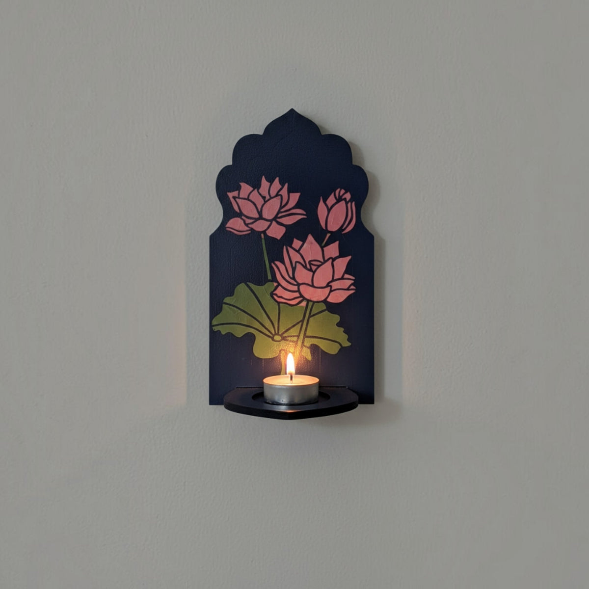 Tea Light Wall Accents: Elegance