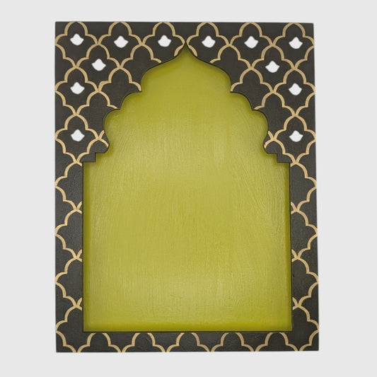 Royal Wall Accents: Shadow Box